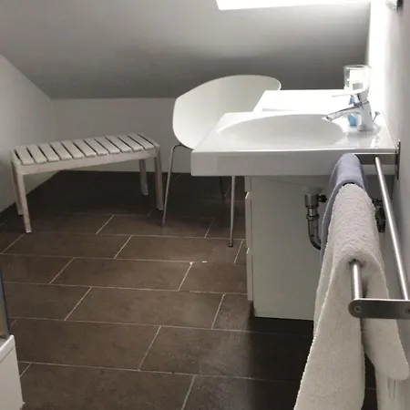 Erlenstegen - Mit Bad 35 Qm Mit Parkplatz * Nuremberg