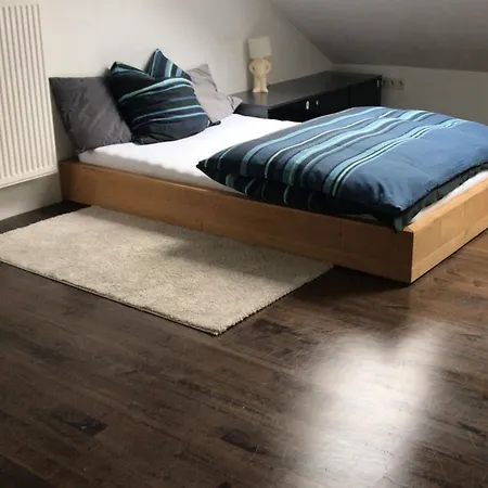Erlenstegen - Mit Bad 35 Qm Mit Parkplatz Apartment
